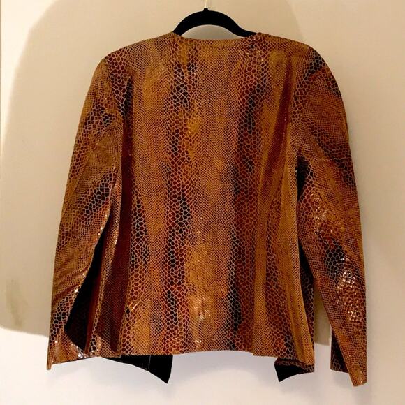 NWOT. Chico's Genuine Leather Open Jacket. 2 - Picture 4 of 5